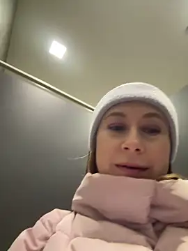 BrookeEvans online show from 12, 2, 2025
