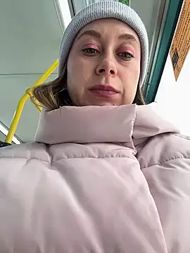 BrookeEvans online show from 13, 2, 2025
