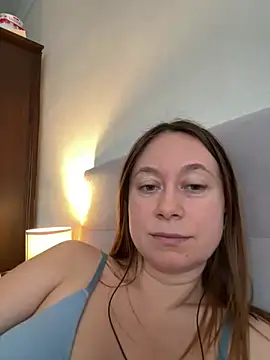 BrookeEvans online show from 21, 2, 2025