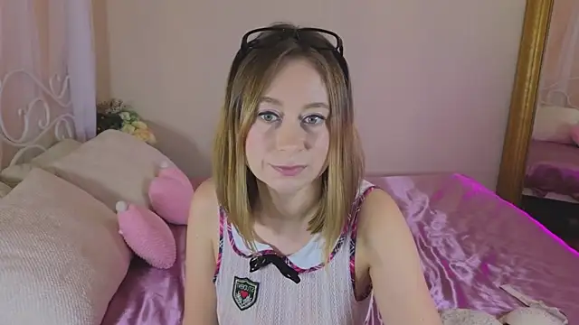 BrookeEvans online show from 4, 3, 2025