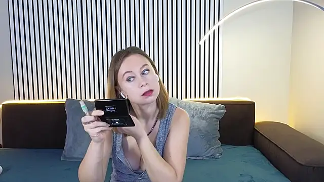 BrookeEvans online show from 19, 3, 2025