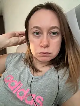 BrookeEvans online show from 19, 9, 2025