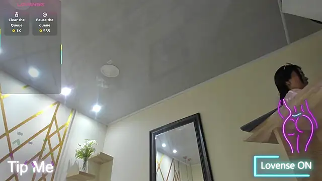 Snapshot of bonie_lov chatting on 11, 11, 2025 bonie lov online show from 11, 11, 2025