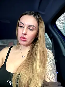 Kalli Fornia online show from 17, 11, 2025