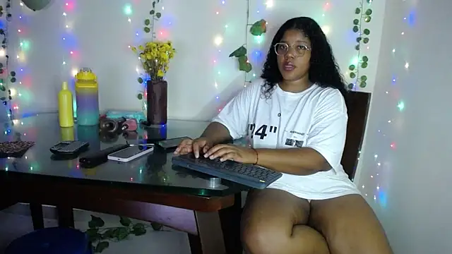 Lilyth  Brown online show from 15, 1, 2025