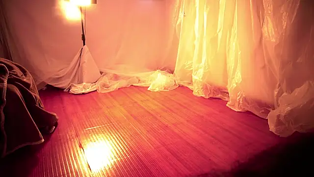 Snapshot of HannaMoom chatting on 19, 11, 2025 HannaMoom online show from 19, 11, 2025