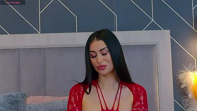 EmyLaveau online show from 2, 2, 2026