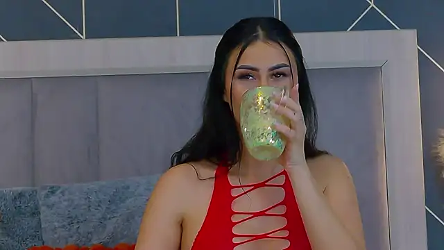 EmyLaveau online show from 3, 3, 2026