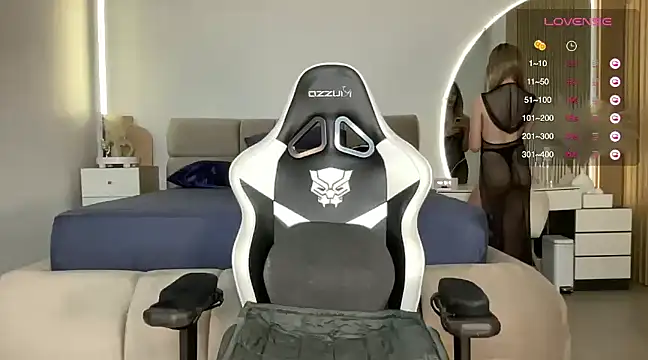 Snapshot of Rogueblaze chatting on 3, 1, 2025 Rogueblaze online show from 3, 1, 2025