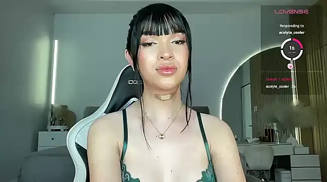 Snapshot of Rogueblaze chatting on 6, 2, 2025 Rogueblaze online show from 6, 2, 2025