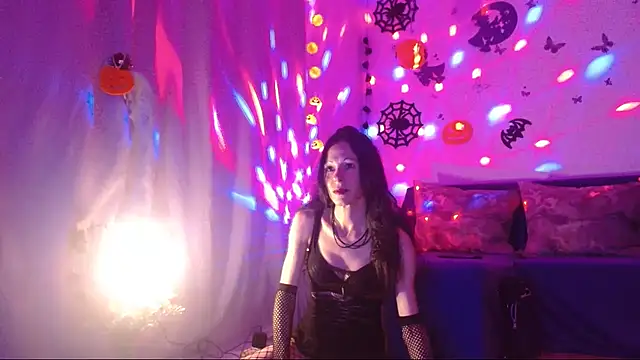 Snapshot of ElysaSun chatting on 1, 11, 2025 ElysaSun online show from 1, 11, 2025