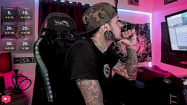 Snapshot of josh__ackerman chatting on 3, 1, 2025 josh ackerman online show from 3, 1, 2025