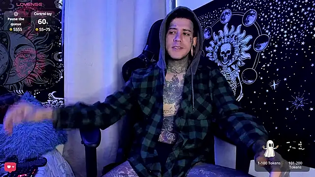 Snapshot of josh__ackerman chatting on 27, 1, 2025 josh ackerman online show from 27, 1, 2025