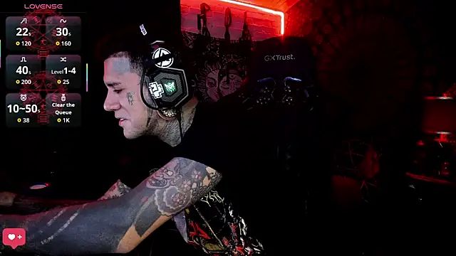 Snapshot of josh__ackerman chatting on 16, 9, 2025 josh ackerman online show from 16, 9, 2025