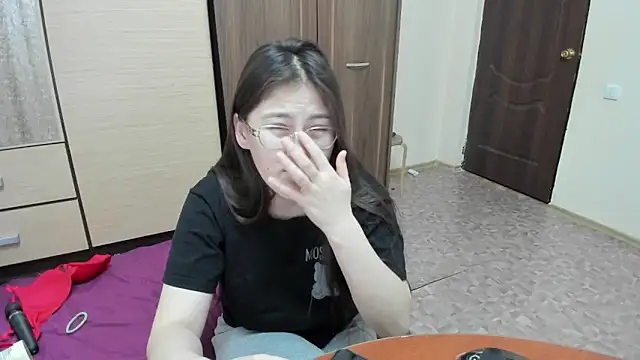 Riz girl online show from 10, 2, 2025