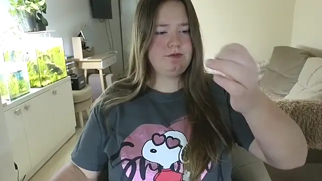 Snapshot of remirann_ chatting on 18, 11, 2025 remirann online show from 18, 11, 2025