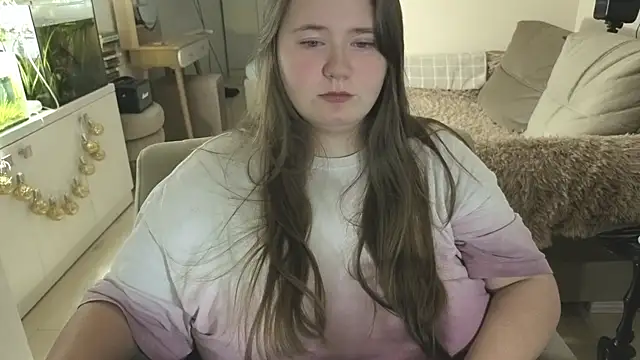 Snapshot of remirann_ chatting on 5, 1, 2026 remirann online show from 5, 1, 2026