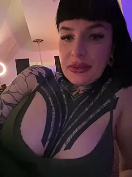 InkedBiitch online show from 12, 2, 2025