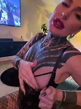 InkedBiitch online show from 7, 3, 2025