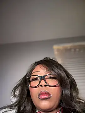 Snapshot of NikkiNoelanii chatting on 8, 12, 2024 NikkiNoelanii online show from 8, 12, 2024