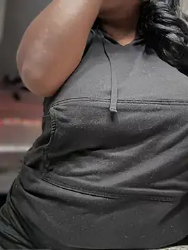 Snapshot of NikkiNoelanii chatting on 15, 2, 2025 NikkiNoelanii online show from 15, 2, 2025