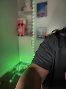 Snapshot of NikkiNoelanii chatting on 23, 2, 2025 NikkiNoelanii online show from 23, 2, 2025