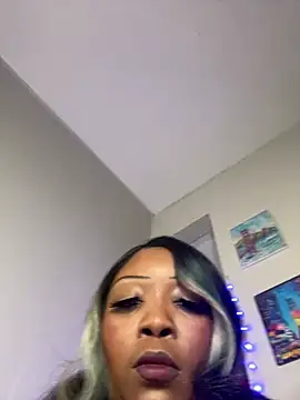 Snapshot of NikkiNoelanii chatting on 2, 3, 2025 NikkiNoelanii online show from 2, 3, 2025