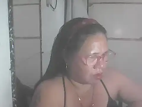 hotwet mama4uxx online show from 27, 1, 2025