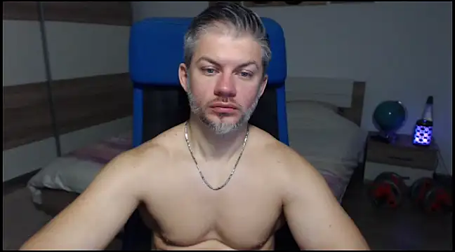 RobbyShawz online show from 8, 12, 2024