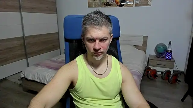 Snapshot of RobbyShawz chatting on 5, 2, 2026 RobbyShawz online show from 5, 2, 2026