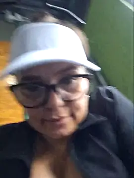 Snapshot of MariaPau_83 chatting on 15, 2, 2025 MariaPau 83 online show from 15, 2, 2025