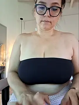 MariaPau 83 online show from 19, 10, 2025