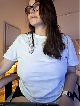 MariaPau 83 online show from 11, 1, 2026