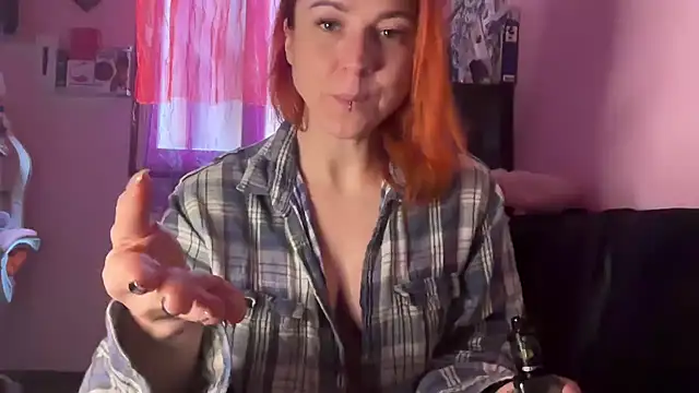 Nikky Divine online show from 5, 2, 2026