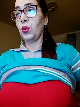 Chriss Tinaa online show from 8, 12, 2024