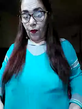 Chriss Tinaa online show from 5, 2, 2025