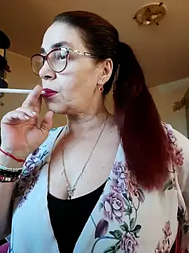 Chriss Tinaa online show from 7, 3, 2025