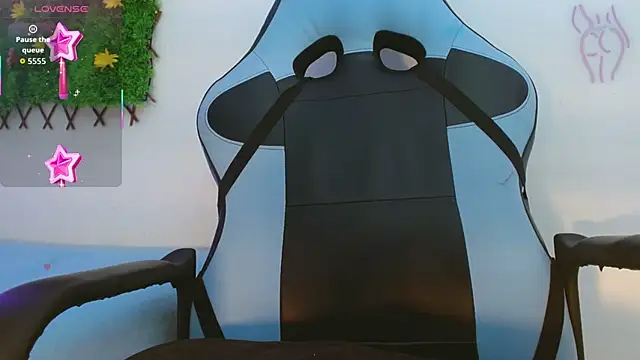 Snapshot of allyson_cute1 chatting on 10, 10, 2025 allyson cute1 online show from 10, 10, 2025