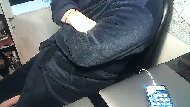 Snapshot of DUDURA@xh chatting on 8, 1, 2025 DUDURAxh online show from 8, 1, 2025