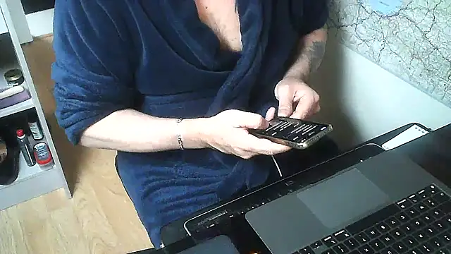 Snapshot of DUDURA@xh chatting on 13, 1, 2025 DUDURAxh online show from 13, 1, 2025