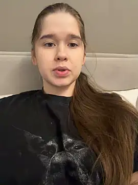 HornyGirlH online show from 18, 2, 2026