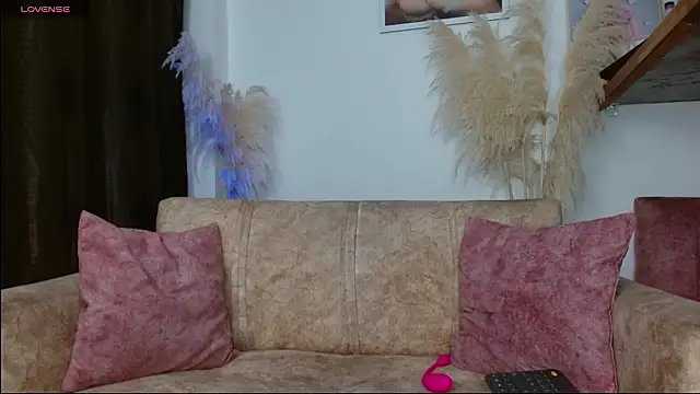 Snapshot of veronica_villalba chatting on 18, 2, 2026 veronica villalba online show from 18, 2, 2026