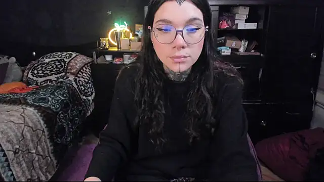 Lilmarieee online show from 12, 2, 2025