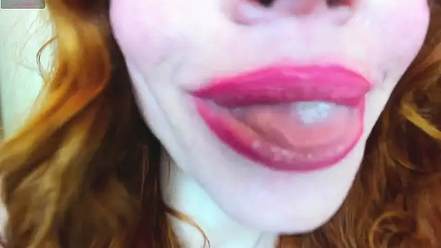 Snapshot of softlysoftlyasbeauty chatting on 16, 3, 2025 softlysoftlyasbeauty online show from 16, 3, 2025