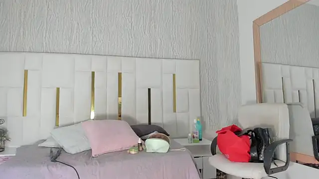 Meghan stonne  online show from 10, 1, 2026