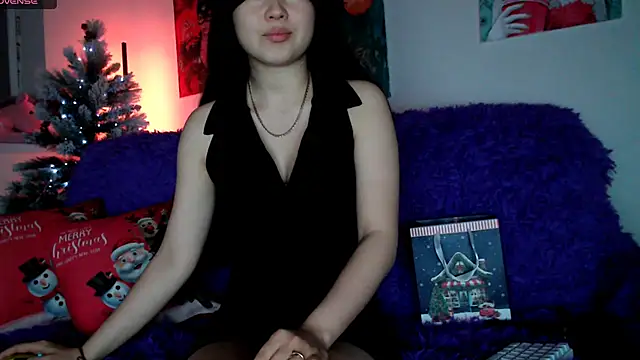 Snapshot of Lili_asian chatting on 31, 12, 2024 Lili asian online show from 31, 12, 2024