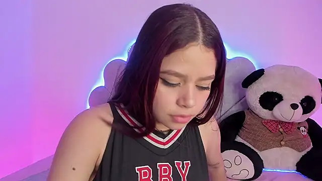 EmmaClarck online show from 11, 2, 2025