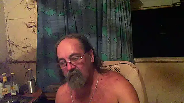 herbie010666 online show from 12, 2, 2025