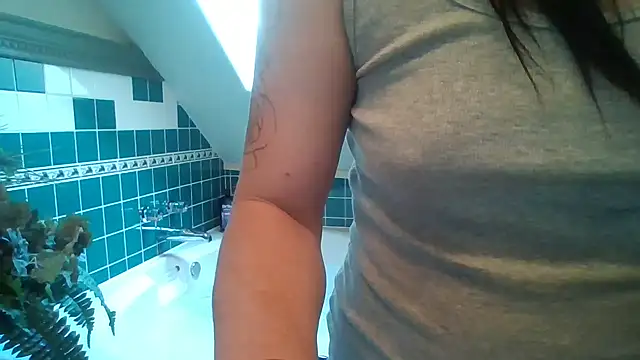 khloebanques online show from 27, 9, 2025