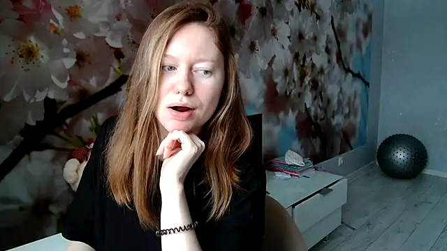 Snapshot of ConnieDaw chatting on 19, 1, 2025 ConnieDaw online show from 19, 1, 2025